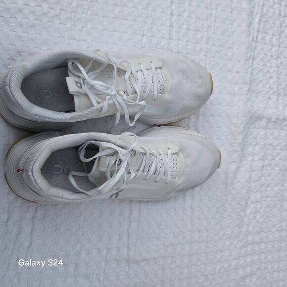 ON Cloudnova Form 2 white Men’s running sneakers athletic shoes size 11 main image 9